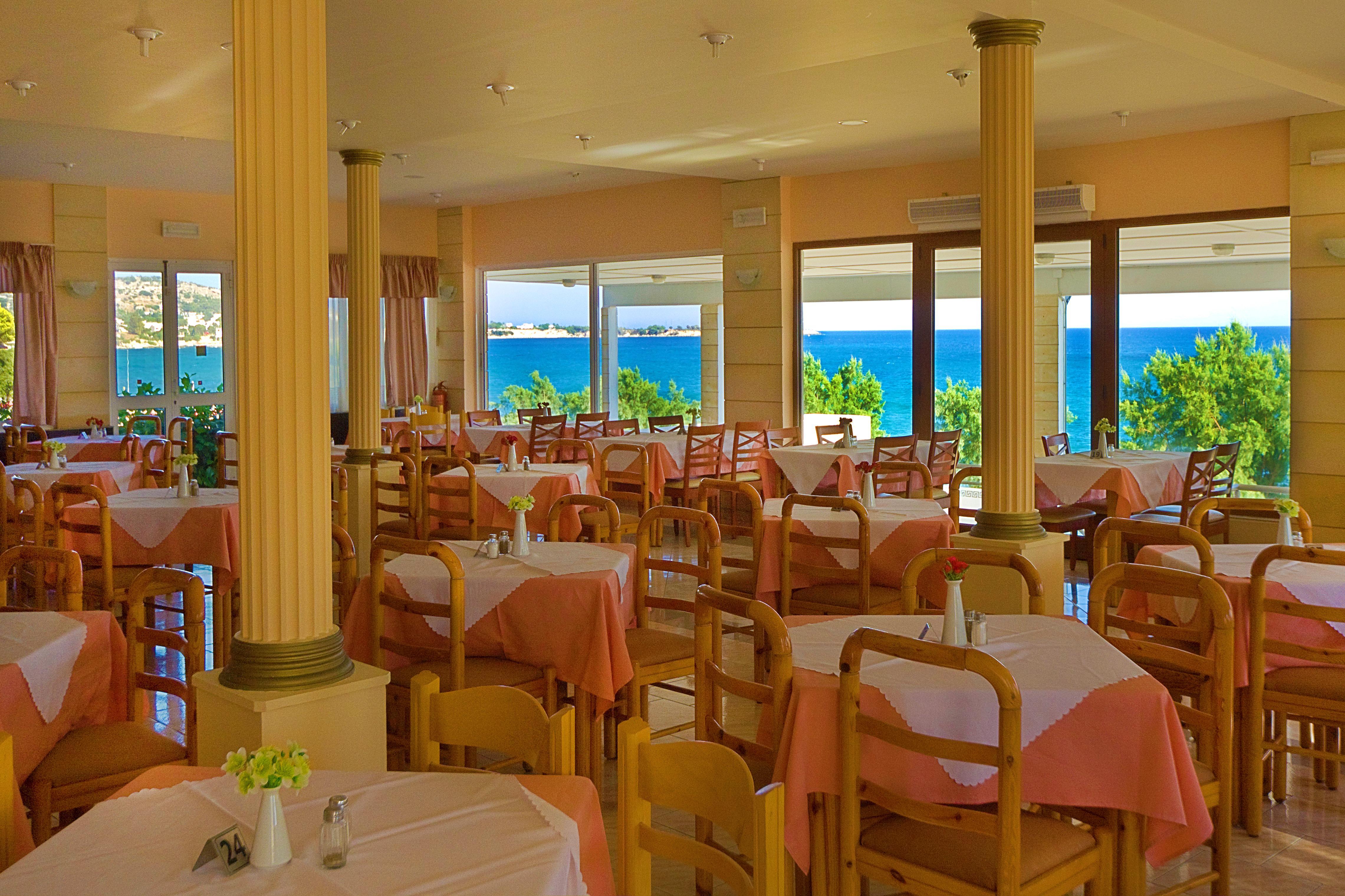 Ilyssion Hotel 拉多斯 外观 照片