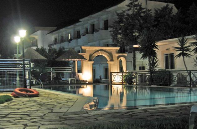 Ilyssion Hotel 拉多斯 外观 照片